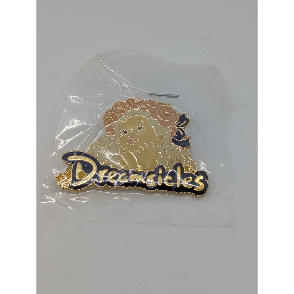 Dreamsicles Angels Lapel Pin Maker of Collectible Figurines New